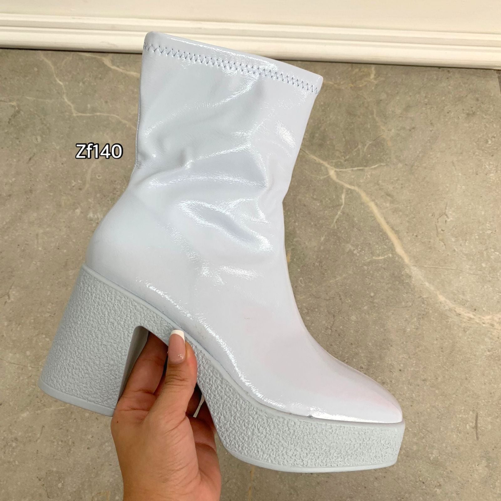 Botin azul tacon 8cm Z522 C35